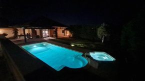 Villa Vivi. Piscina, idro, giardino e condizionatore